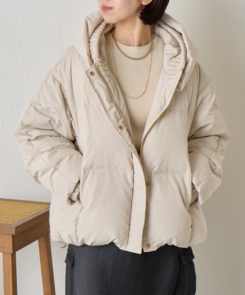 Jena espace merveilleux(ジェナ エスパスメルヴェイユ)の「【首元あったか/再入荷】リブ襟ショートダウン(ダウンジャケット/コート・レディース・チャコールグレー/アイボリー・FREE)」の22枚目の写真