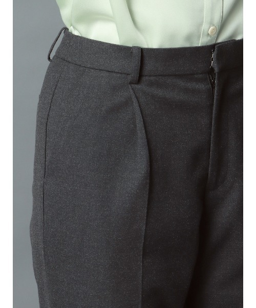 CIS.（シス）の「CIS． タックテーパードパンツ ウォッシャブル ポリエステル 無地（その他パンツ・レディース・カーキ/グレー・34(5号)/36(7号)/38(9号)/40(11号)）」の21枚目の写真