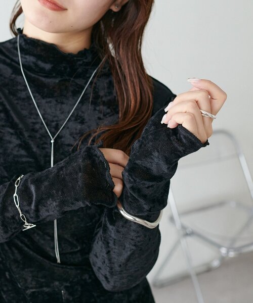 DISCOAT(ディスコート)の「【WEB限定】前後2WAYフロッキーメッシュボトルネックプルオーバー(Tシャツ/カットソー・レディース・ブラック/ブラウン/ブルー/アイボリー/グレイッシュベージュ・FREE)」の17枚目の写真