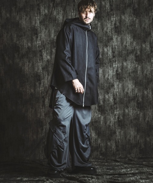 NO ID.（ノーアイディ）の「【NO ID.】Side Gather Wide Cargo Pants / サイド ギャザー ワイド カーゴ パンツ（カーゴパンツ・メンズ・ブラック/グレー・2(M)/1(S)）」の15枚目の写真