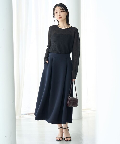 UNFILO(アンフィーロ)の「【VERY×UNFILOコラボ】BEAUTY FORM JERSEY+ ボリューム フレアスカート(スカート・レディース・ブラック系/ネイビー系/ベージュ系/ダークブラウン系・X-LARGE)」の6枚目の写真