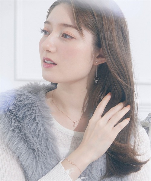 Jolie Toujours(ジョリトゥジュール)の「<K22PG>メタルサークルドロップピアス(ピアス(両耳用)・レディース・ピンクゴールド・FREE)」の2枚目の写真