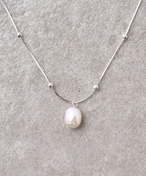 BEARDSLEY（ビアズリー）の「ポイントパールネックレス（ネックレス・レディース・シルバー・FREE）」の5枚目の写真