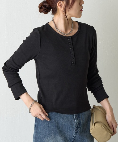 COLONY 2139（コロニートゥーワンスリーナイン）の「ヘンリーネックテレコロングスリーブTee（Tシャツ/カットソー・レディース・ブラック/オフホワイト/グレー・FREE）」の7枚目の写真