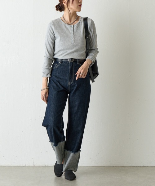 COLONY 2139（コロニートゥーワンスリーナイン）の「ヘンリーネックテレコロングスリーブTee（Tシャツ/カットソー・レディース・ブラック/オフホワイト/グレー・FREE）」の10枚目の写真
