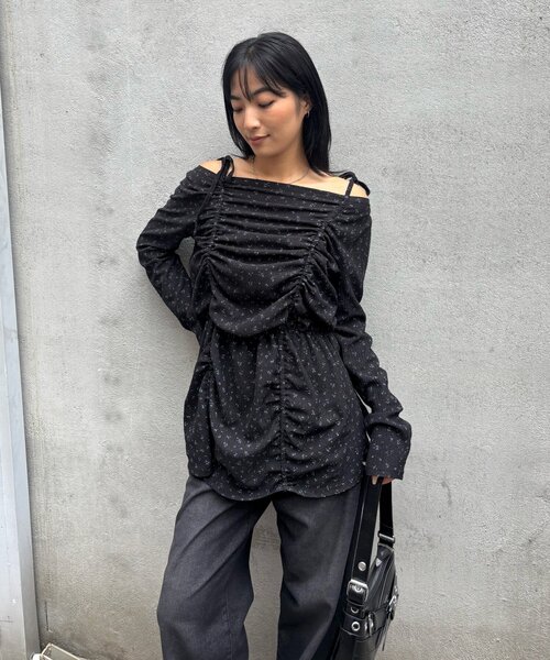 WHO'S WHO gallery(フーズフーギャラリー)の「花柄シャーリングチュニックワンピース(ワンピース・レディース・ブラック/ホワイト・FREE)」の9枚目の写真