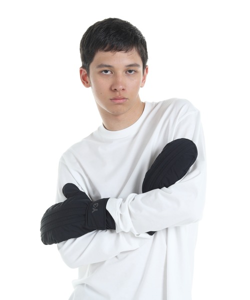 Y-3（ワイスリー）の「Y-3 PADDED GLOVES（手袋・メンズ・ブラック・SMALL/MEDIUM/LARGE/X-LARGE）」の4枚目の写真