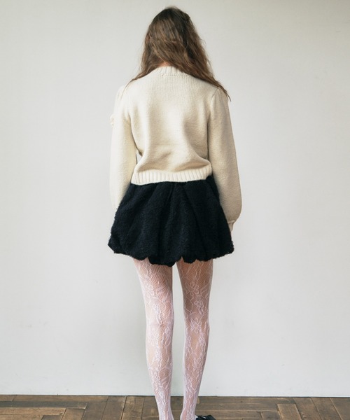 HONEY MI HONEY(ハニーミーハニー)の「flower puff sleeve knit(ニット/セーター・レディース・グレー/ブラック/アイボリー/サックスブルー・FREE)」の13枚目の写真