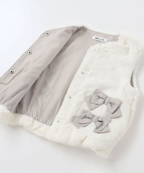 Noeil aime BeBe(ノイユエイムベベ)の「ファーリボン付きベスト(ベスト・キッズ・オフホワイト/ベージュ・110cm/100cm/120cm/130cm)」の8枚目の写真