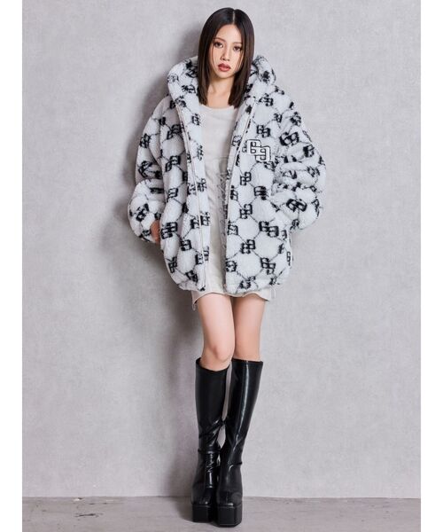 GYDA（ジェイダ）の「GGラメボアBIGブルゾン（ブルゾン・レディース・グレー/オフホワイト/ブラック・FREE）」の7枚目の写真