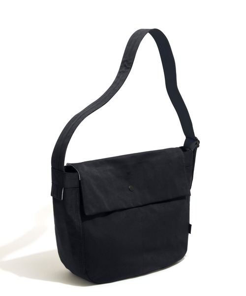 UNTRACK(アントラック)の「アントラック ショルダーバッグ ニュースペーパー 14L 60402(ショルダーバッグ・メンズ・ブラウン/ブラック/ネイビー/カーキ・FREE)」の15枚目の写真