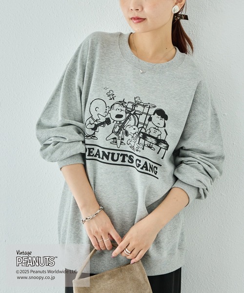 LAVEANGE(ラビアンジェ)の「【PEANUTS / SNOOPY】別注 music sweat スヌーピーピグメントロゴスウェット(スウェット・レディース・ブルー/ピンク/グレー・4L/3L/LL/M/5L)」の2枚目の写真