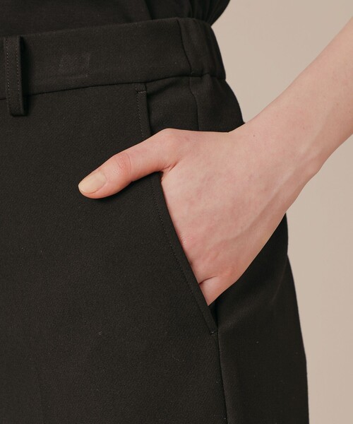 MACKINTOSH LONDON(マッキントッシュ ロンドン)の「【Precious12月号/婦人画報11月号掲載】ストレッチダブルクロスパンツ(その他パンツ・レディース・グレー系その他2/ブラック・36/38/40)」の9枚目の写真