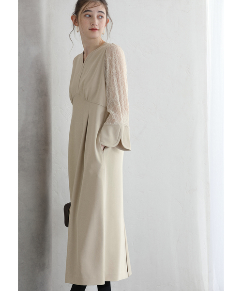 La TOTALITE(ラトータリテ)の「レーススリーブワンピース(ワンピース・レディース・ベージュ/ネイビー・36/38)」の9枚目の写真