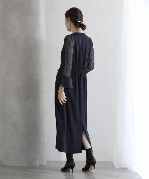 La TOTALITE(ラトータリテ)の「レーススリーブワンピース(ワンピース・レディース・ベージュ/ネイビー・36/38)」の14枚目の写真