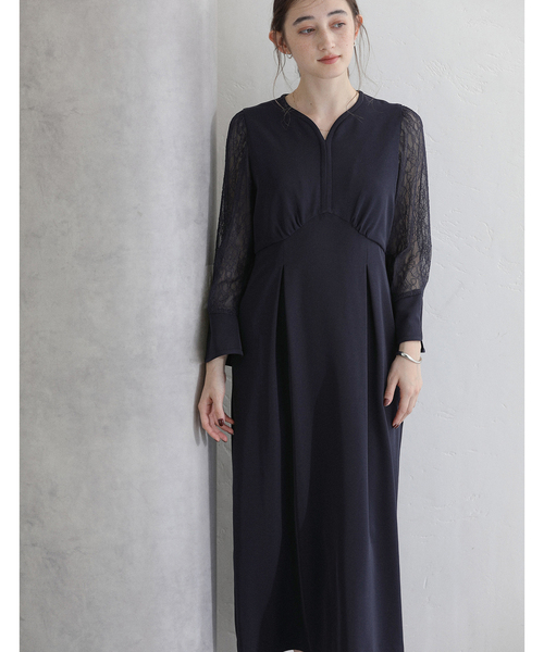 La TOTALITE(ラトータリテ)の「レーススリーブワンピース(ワンピース・レディース・ベージュ/ネイビー・36/38)」の15枚目の写真