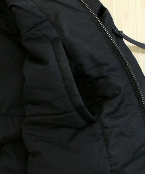 Calvin Klein(カルバン・クライン)の「CKJ MA-1 ナイロンボンバージャケット LS NYLON BOMBER JACKET(MA-1・メンズ・オリーブ/ブラック/ネイビー・XL/L/M)」の22枚目の写真