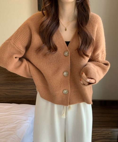 セール】「シンプルだから、毎日着たくなる。」ショート丈ニット