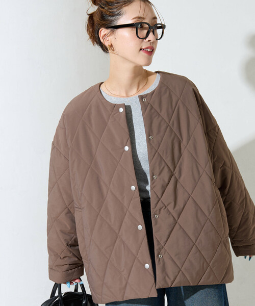 FREAK'S STORE（フリークスストア）の「限定展開　ミルフィーユ ノーカラー リバーシブル 中綿(ブルゾン)（ダウンジャケット/コート・レディース・ベージュ/ブラウン/オリーブ/ブラック・ﾌﾘ-）」の3枚目の写真