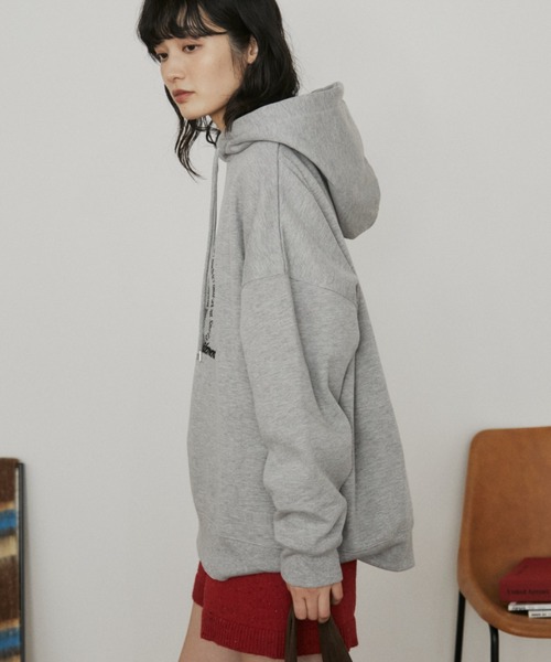 MERLOT（メルロー）の「レタリングロゴフーディー/裏起毛（パーカー・レディース・グレー/ネイビー・FREE）」の12枚目の写真