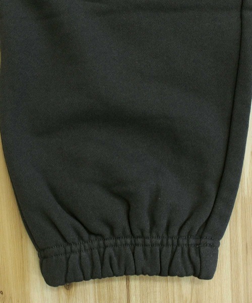 AVIREX(アヴィレックス)の「AVIREX 50th VARSITY SWEAT PANTS(スウェットパンツ・メンズ・エンジ/ホワイト/チャコールグレー・M/L/XL/XXL)」の16枚目の写真