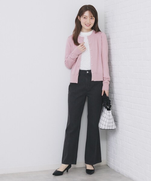 index（インデックス）の「ビジュークルーネックカーディガン【洗濯機OK】《7col/XS～LL》（カーディガン/ボレロ・レディース・チャコールグレー/ナチュラル/モスグリーン系7/ブラウン系その他/ネイビー/ピンク系1/ボルドー・34/36/38/40/42）」の13枚目の写真