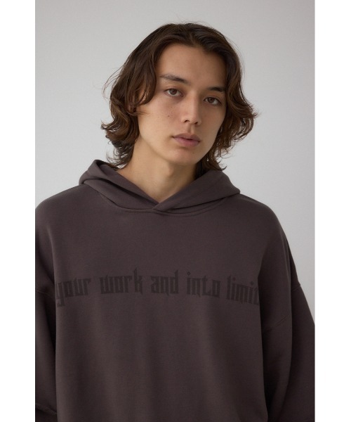 AZUL by moussy（アズールバイマウジー）の「フェイクレイヤードスウェットフーディー（パーカー・メンズ・チャコールグレー/ダークベージュ・MEDIUM/LARGE）」の6枚目の写真