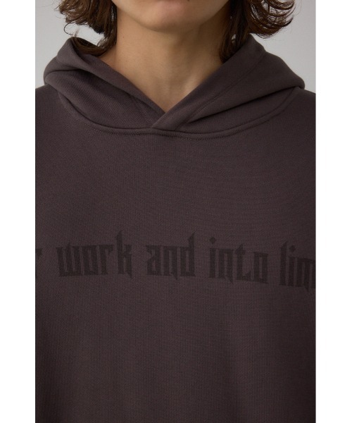 AZUL by moussy（アズールバイマウジー）の「フェイクレイヤードスウェットフーディー（パーカー・メンズ・チャコールグレー/ダークベージュ・MEDIUM/LARGE）」の13枚目の写真