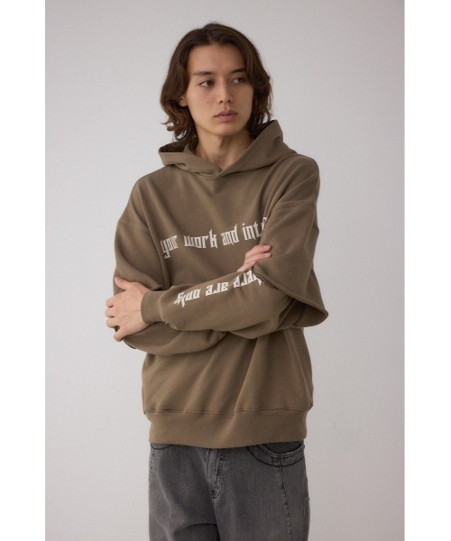 AZUL by moussy（アズールバイマウジー）の「フェイクレイヤードスウェットフーディー（パーカー・メンズ・チャコールグレー/ダークベージュ・MEDIUM/LARGE）」の4枚目の写真