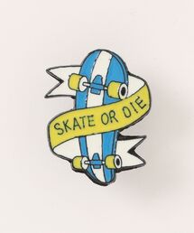 GGD SELECT（ジージーディー　セレクト）の「ピンバッチ（ブローチ/コサージュ）」