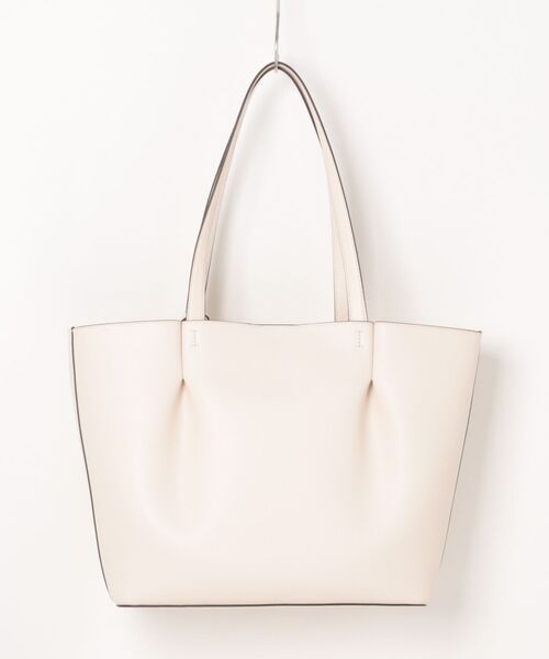 MICHAEL KORS(マイケルコース)の「CARSON ペブルレザー トート ラージ(トートバッグ・レディース・ベージュ系・FREE)」の2枚目の写真