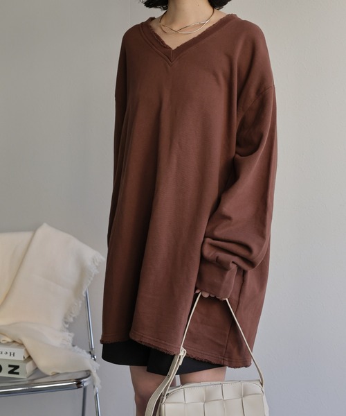 sakishimatokyo(サキシマトーキョー)の「Vネックチュニックプルオーバー(スウェット・レディース・ネイビー/ブラウン/オフホワイト/グレー・FREE)」の21枚目の写真
