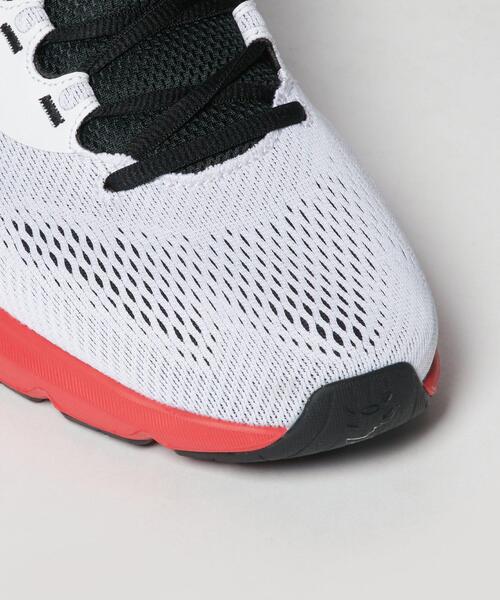 UNDER ARMOUR（アンダーアーマー）の「UAチャージド ローグ4 エクストラワイド（ランニング/メンズ）（スニーカー・メンズ・ホワイト×ネイビー・26.5cm/28.0cm/28.5cm/27.0cm/27.5cm/25.5cm/26.0cm/29.0cm/25.0cm）」の8枚目の写真