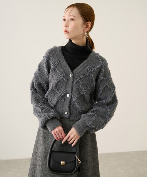 ROPE' PICNIC(ロペピクニック)の「ダイヤチェック柄ループフェザーカーディガン(カーディガン/ボレロ・レディース・チャコールグレー/キナリ/サックスブルー・FREE)」の8枚目の写真