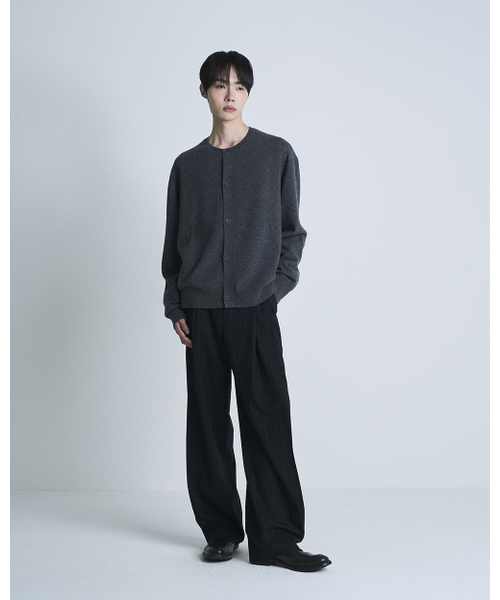 POKER FACE(ポーカーフェイス)の「FARASHA CASHMERE CREW NECK CARDIGAN CHARCOAL(ニット/セーター・レディース・その他・50/46/48)」の8枚目の写真