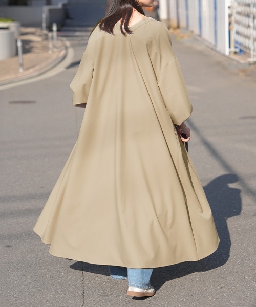 HUG.U(ハグユー)の「ウォッシャブル 深V ロングシャツワンピース(シャツワンピース・レディース・ダークグレー/ベージュ/ブラック・FREE)」の12枚目の写真