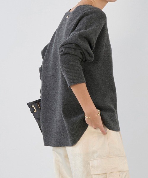 MICA&DEAL（マイカ＆ディール）の「Vネックニットプルオーバー（ニット/セーター・レディース・ブラウン/チャコールグレー/オフホワイト・FREE）」の13枚目の写真