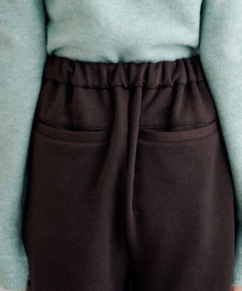 Kastane（カスタネ）の「【一部店舗限定/セットアップ対応】B ニットライクスウェットハーフパンツ（その他パンツ・レディース・ブラウン/チャコールグレー・FREE）」の7枚目の写真