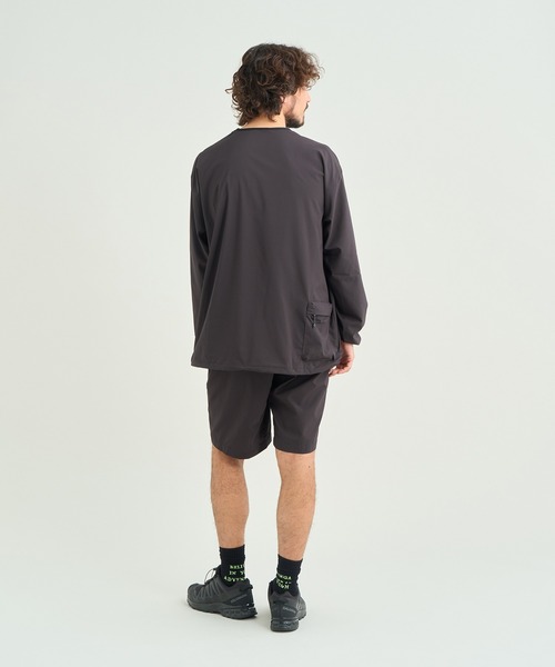 NANGA(ナンガ)の「PLC EXCURSION L/S TOPS/PLC エクスカーション ロングスリーブ トップス(その他トップス・メンズ・ブラック/グレー系その他/カーキ・L/M/S/XL)」の4枚目の写真