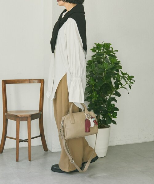 ear PAPILLONNER（イアパピヨネ）の「【PEZ(ペッツ)×ear】本革リップケースチャーム（その他・レディース・ブラック/カーキ/ボルドー・FREE）」の11枚目の写真