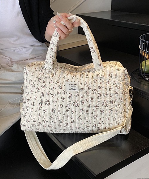 TONE SELECT GOODS(トーンセレクトグッズ)の「Liaa/大容量 花柄ボストンバッグ A18738(ボストンバッグ・レディース・その他1/その他2・FREE)」の3枚目の写真