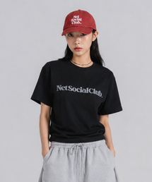 ビビッドストレートロゴ半袖Tシャツ(ブラック)