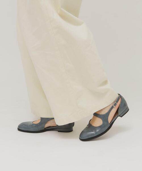 KBF（ケイビーエフ）の「カットデザインメリージェーンローファー（ローファー・レディース・ブルー/ブラック・38/37/36）」の21枚目の写真