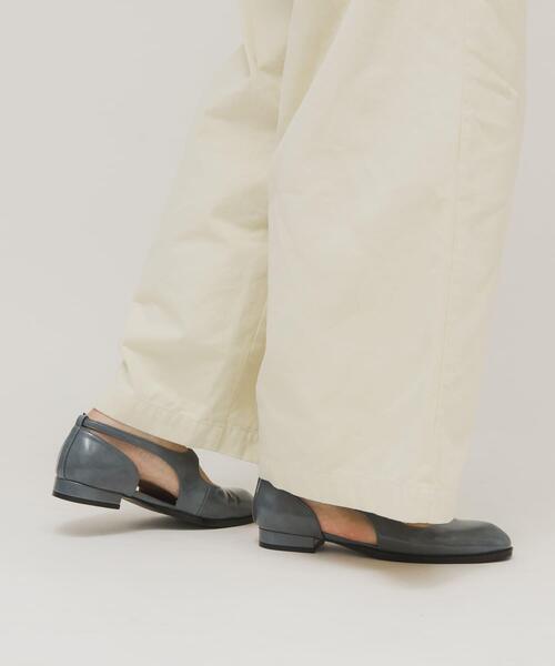 KBF（ケイビーエフ）の「カットデザインメリージェーンローファー（ローファー・レディース・ブルー/ブラック・38/37/36）」の20枚目の写真