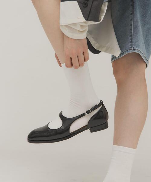 KBF（ケイビーエフ）の「カットデザインメリージェーンローファー（ローファー・レディース・ブルー/ブラック・38/37/36）」の14枚目の写真