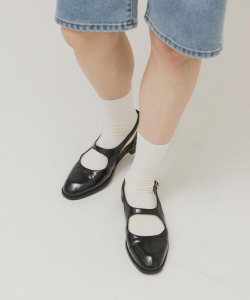 KBF（ケイビーエフ）の「カットデザインメリージェーンローファー（ローファー・レディース・ブルー/ブラック・38/37/36）」の13枚目の写真