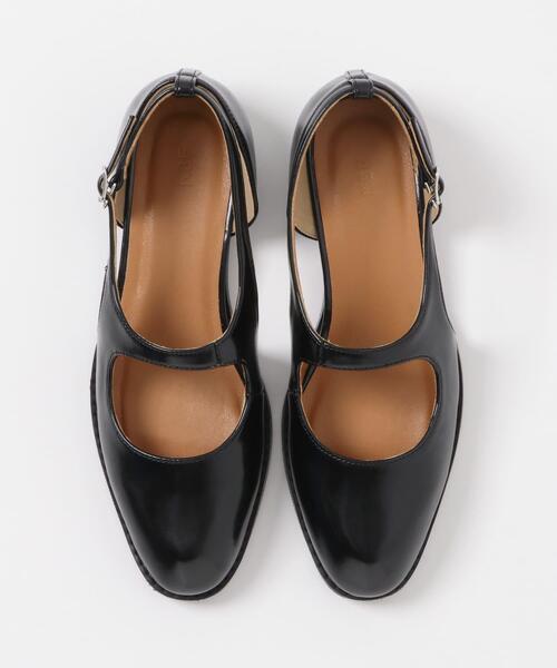 KBF（ケイビーエフ）の「カットデザインメリージェーンローファー（ローファー・レディース・ブルー/ブラック・38/37/36）」の7枚目の写真