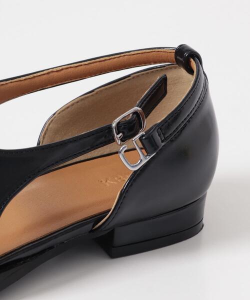 KBF（ケイビーエフ）の「カットデザインメリージェーンローファー（ローファー・レディース・ブルー/ブラック・38/37/36）」の4枚目の写真