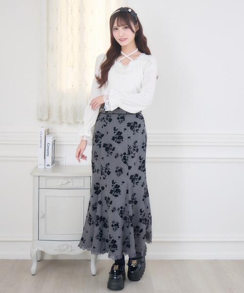 couture BY ROJITA(クチュールバイロジータ)の「花柄フロッキーマーメイドスカート(スカート・レディース・グレー/ブラック・FREE)」の21枚目の写真