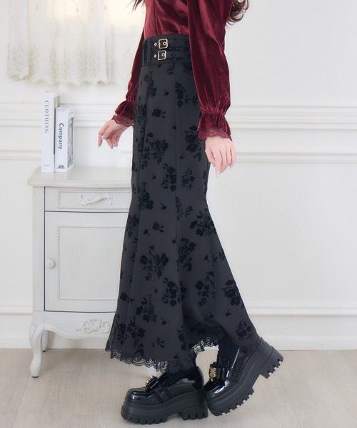 couture BY ROJITA(クチュールバイロジータ)の「花柄フロッキーマーメイドスカート(スカート・レディース・グレー/ブラック・FREE)」の10枚目の写真